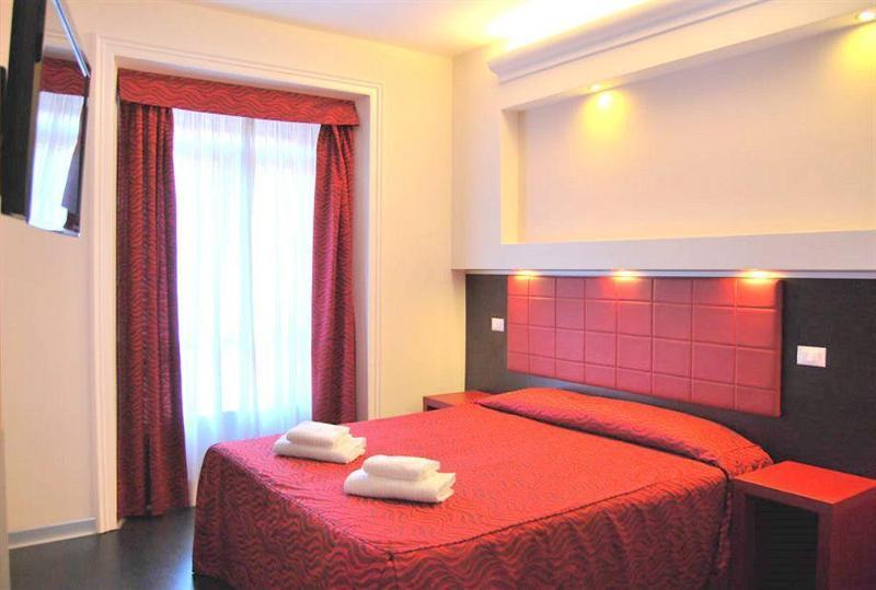 Hotel Versailles Rome Bagian luar foto