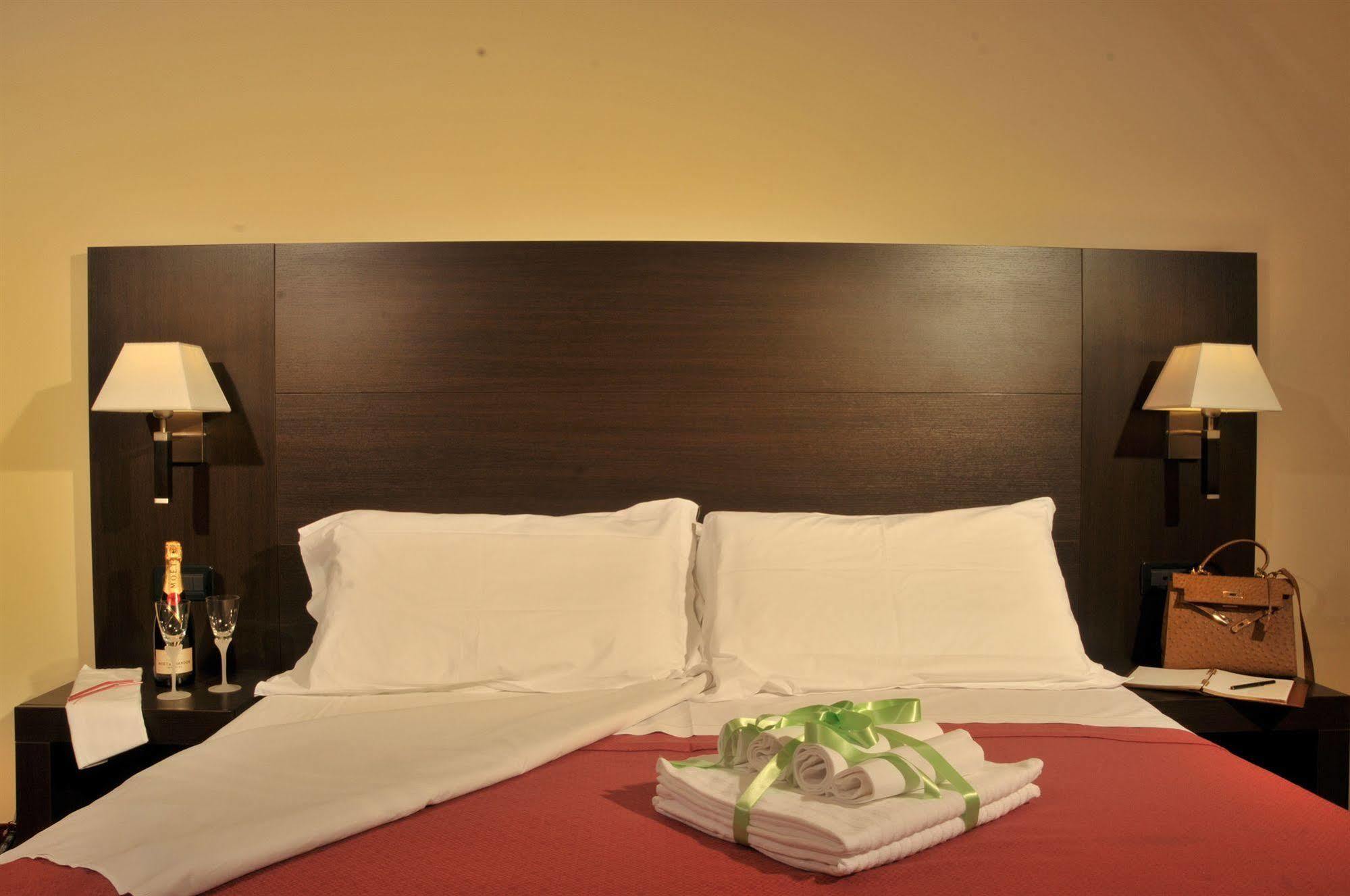 Hotel Versailles Rome Bagian luar foto
