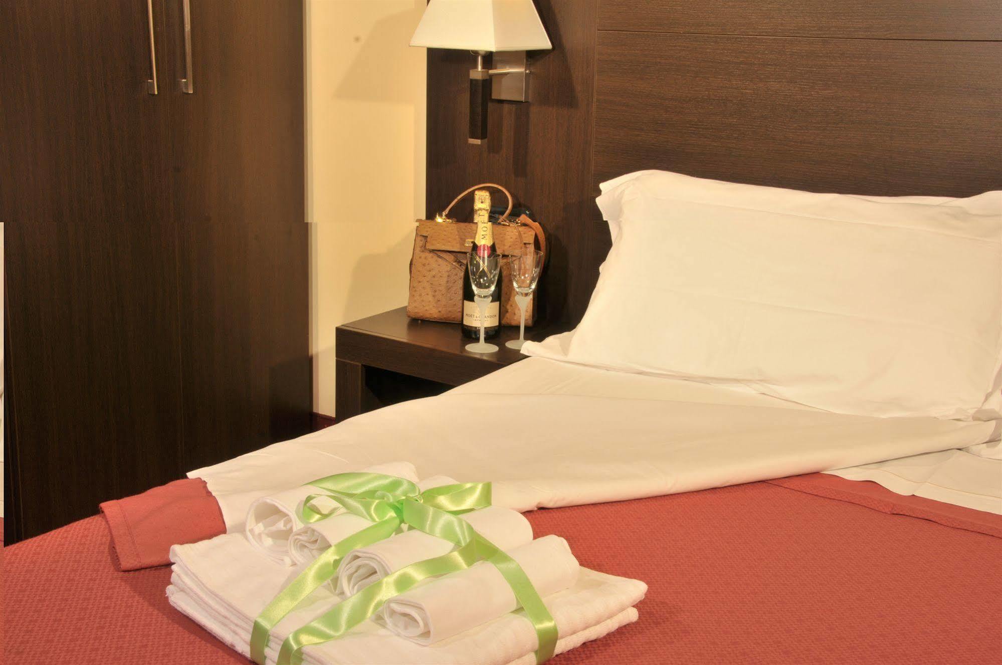 Hotel Versailles Rome Ruang foto