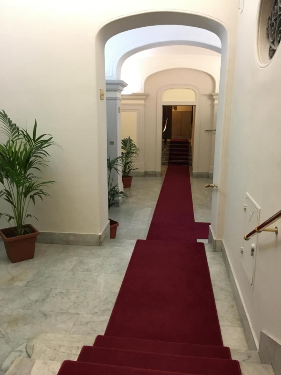 Hotel Versailles Rome Bagian luar foto