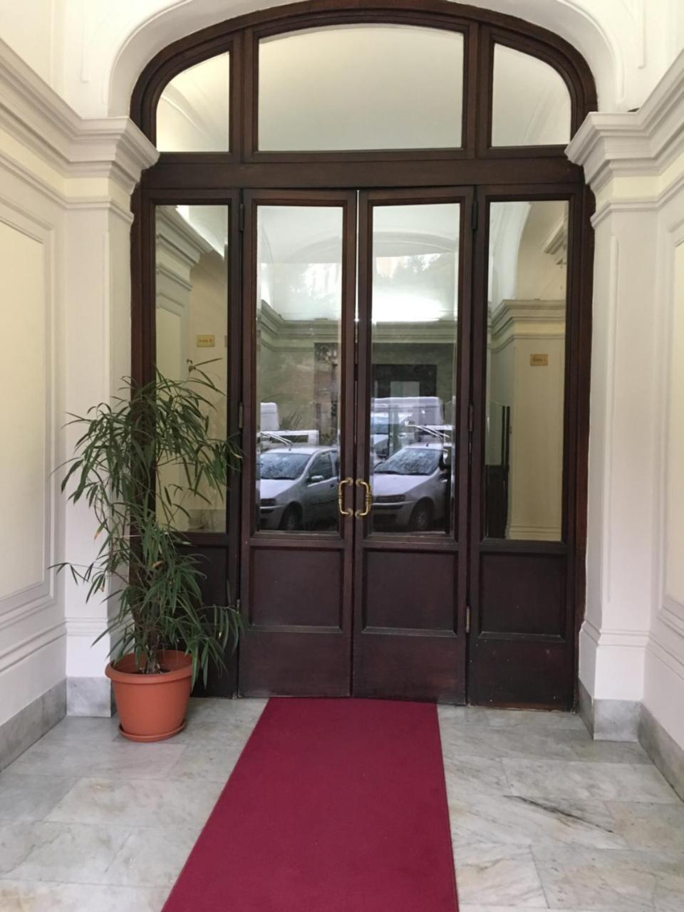 Hotel Versailles Rome Bagian luar foto