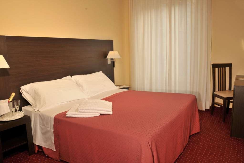 Hotel Versailles Rome Ruang foto